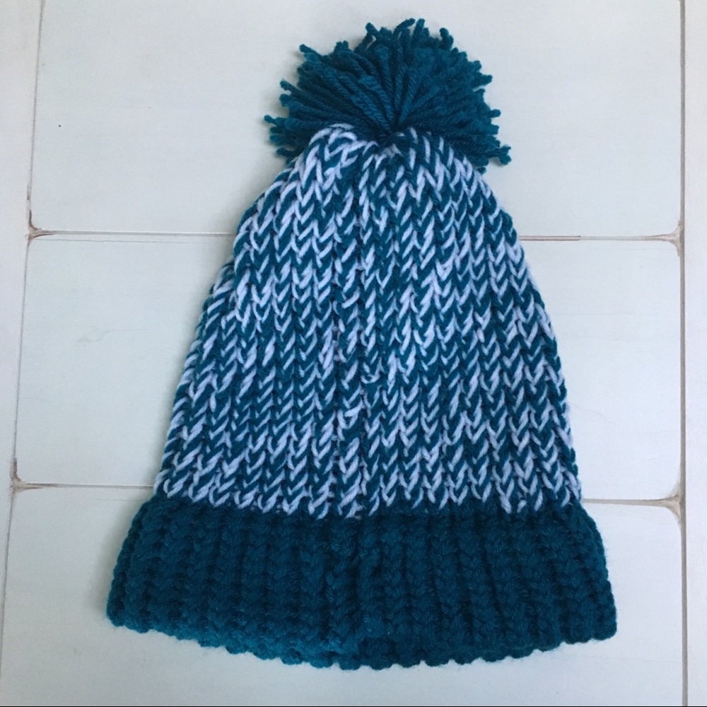 Blue and white slouchy knit hat